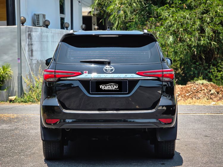Toyota Fortuner 2021 2.4 G Utility-car ดีเซล ไม่ติดแก๊ส เกียร์อัตโนมัติ ดำ รูปที่ 4