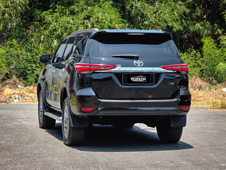 Toyota Fortuner 2021 2.4 G Utility-car ดีเซล ไม่ติดแก๊ส เกียร์อัตโนมัติ ดำ รูปที่ 2