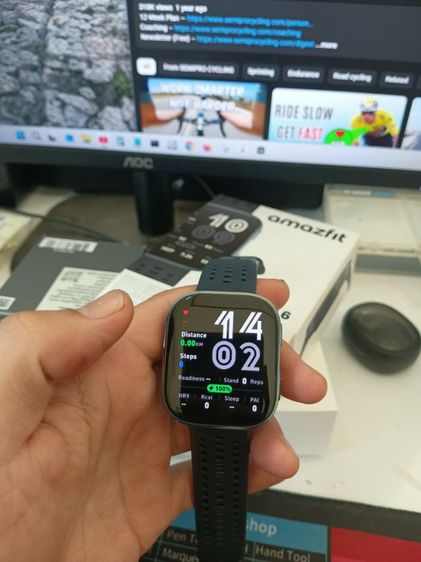 นาฬิกาสำหรับออกกำลังกาย Amazfit Bip 6 สภาพสวยครบกล่อง