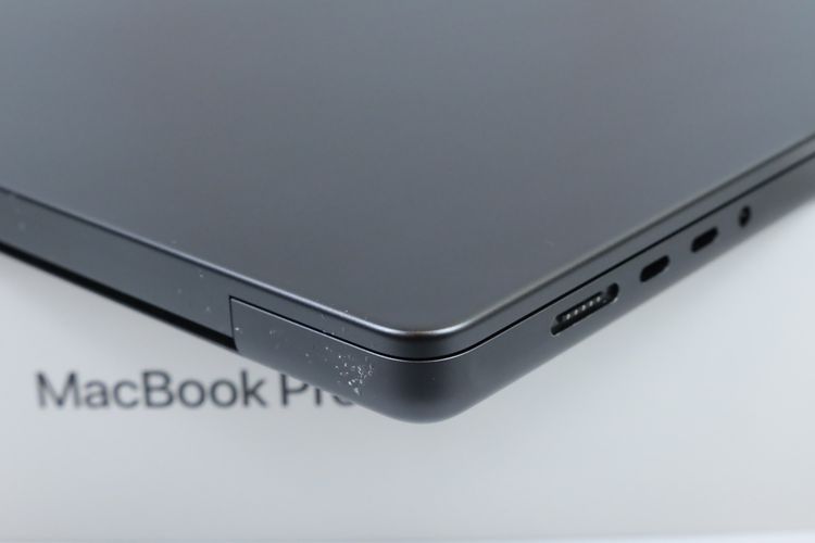 Macbook Pro M3 Max 16" 128.1TB (CPU 16-core, GPU 40-core) รูปที่ 12