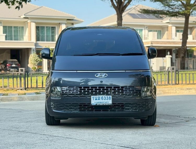Hyundai Staria 2022 2.2 SEL Utility-car ดีเซล ไม่ติดแก๊ส เกียร์ธรรมดา เทา รูปที่ 3