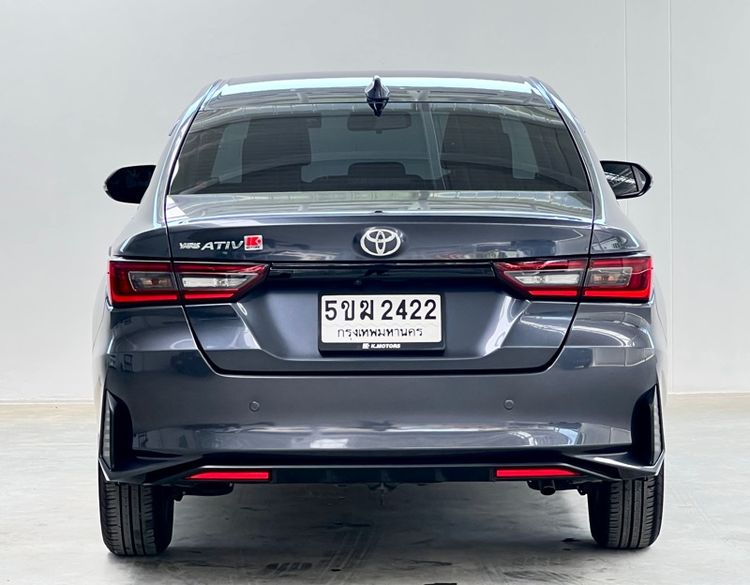 Toyota Yaris ATIV 2023 1.2 Smart Sedan เบนซิน ไม่ติดแก๊ส เกียร์อัตโนมัติ เทา รูปที่ 4