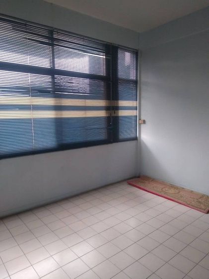 ใช่ ขายอาคารพาณิชย์ 5 ชั้น ติดถนนใหญ่ราคาถูก รูปที่ 4