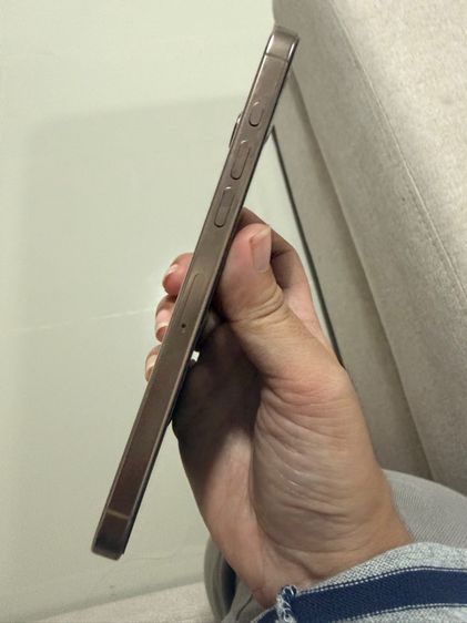 iPhone 16 pro max 512 gb desert titanium ครบกล่อง รูปที่ 6