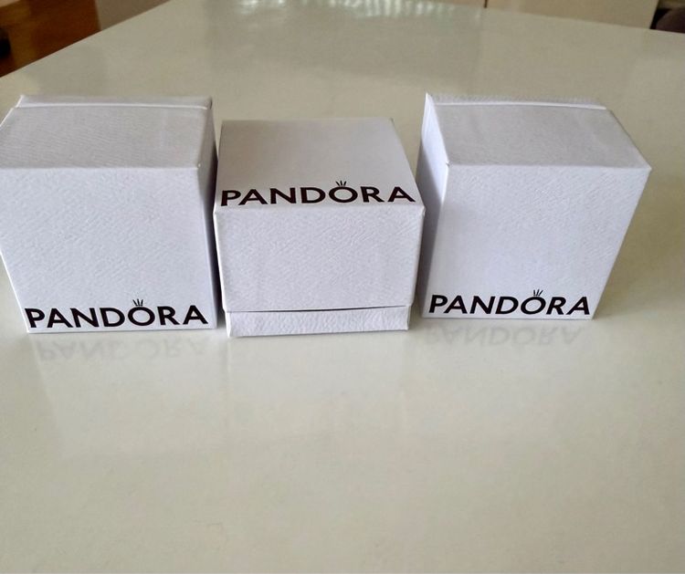 กล่องเครื่องประดับ Pandora ของแท้จาก เคาน์เตอร์ไทย มือสอง รูปที่ 2