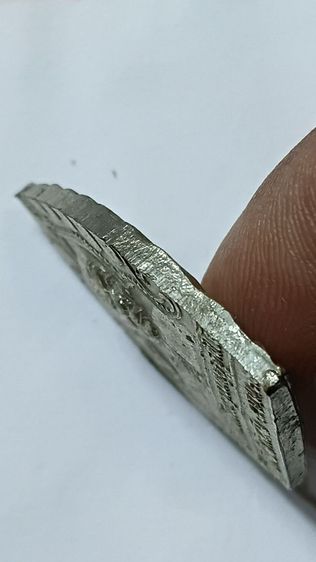 เหรียญเจ้าสัวหลวงพ่อพุธ วัดป่าสาลวันปี 36 รูปที่ 4