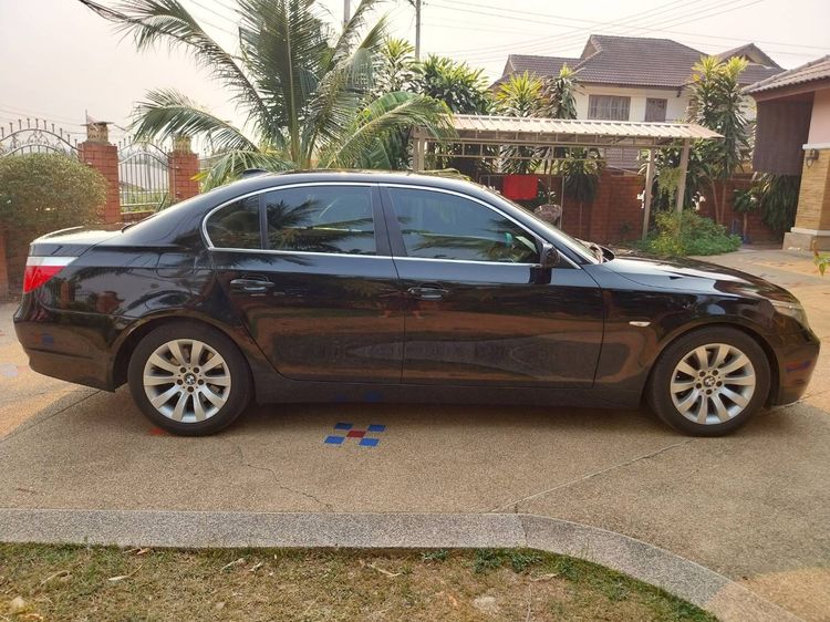 BMW Series 5 2007 523i Sedan เบนซิน ไม่ติดแก๊ส เกียร์อัตโนมัติ ดำ รูปที่ 2