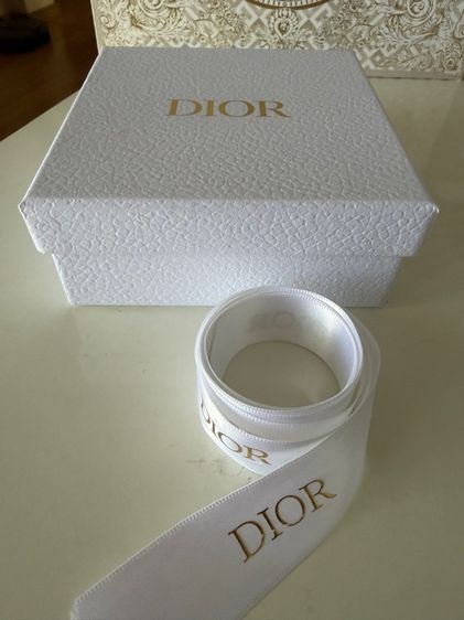 ถุงกระดาษ กล่อง ถุงผ้าDior แบรนด์ของแท้ จากเคาน์เตอร์ไทย มือสอง รูปที่ 4