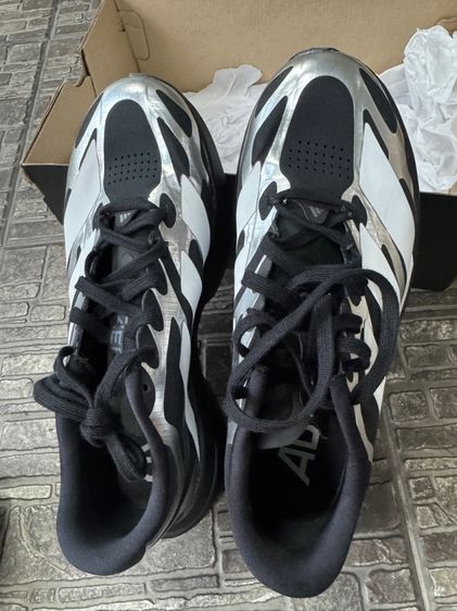 รองเท้า