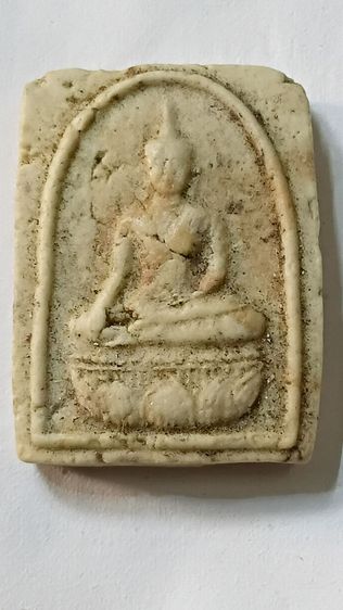 พระสมเด็จฐานบัวหลวงพ่อกวย