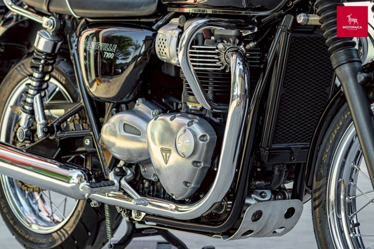 Triumph Bonneville T100 ปี2019 สีดำเงา วิ่ง17,000Km. สภาพใหม่มาก รูปที่ 9