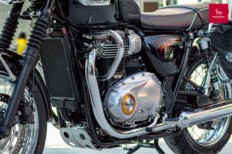 Triumph Bonneville T100 ปี2019 สีดำเงา วิ่ง17,000Km. สภาพใหม่มาก รูปที่ 10