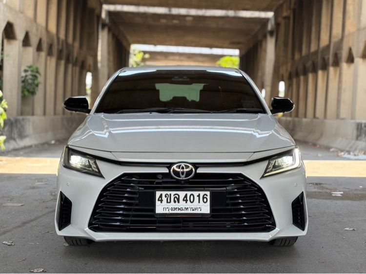 Toyota Yaris ATIV 2023 1.2 Premium Luxury Sedan เบนซิน ไม่ติดแก๊ส เกียร์อัตโนมัติ ขาว