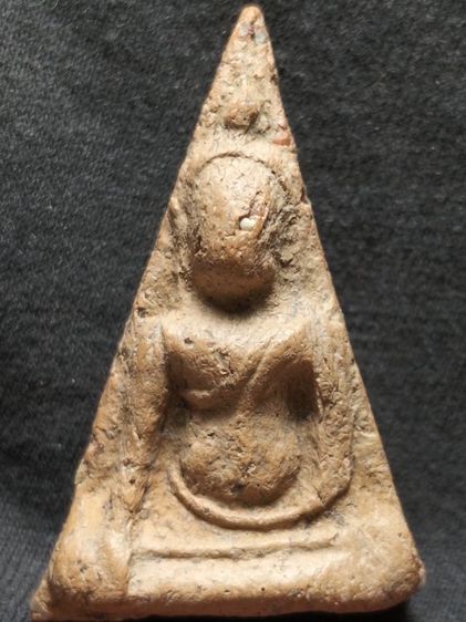 พระนางพญาเนื้อดินพิษณุโลกครับ รูปที่ 18