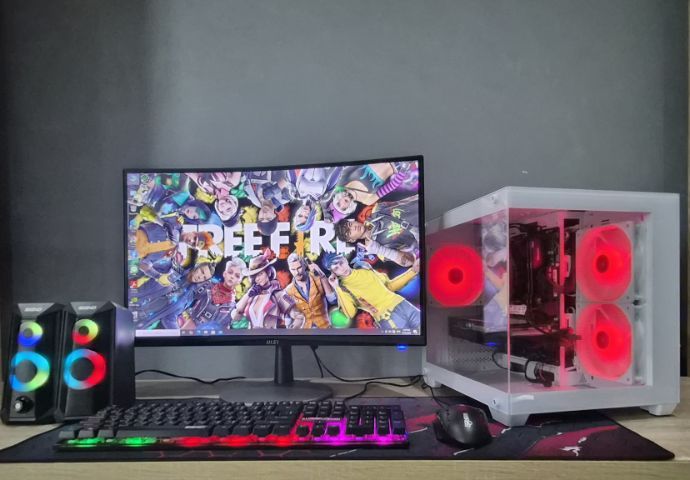 Intel ใช่ วินโดว์ มากกว่า 128 กิกะไบต์ คอมเซ็ตสเปคแรง เล่นลื่นทุกเกมส์ i5-14400F  RAM 16G  VGA RTX2060 6G  M.2 500G  จอโค้ง 23.8"