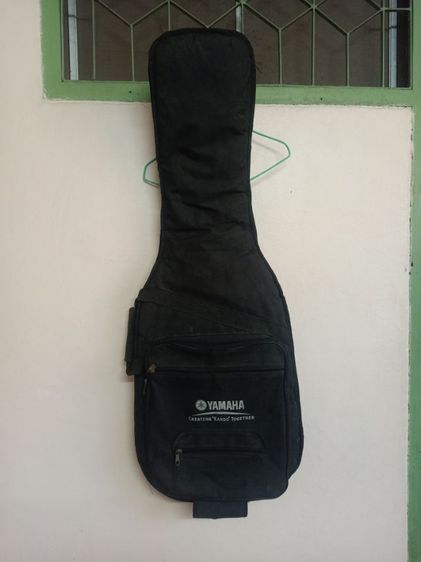 กระเป๋าใส่กีต้าร์ไฟฟ้า Yamaha สภาพตำหนิ ตาม 2 ภาพสุดท้าย