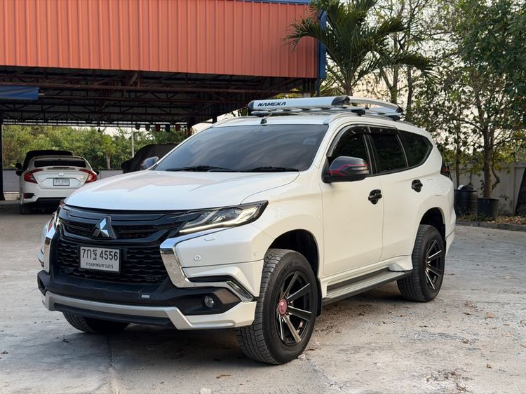 รถ Mitsubishi Pajero Sport 2.4 GT Premium 4WD สี ขาว