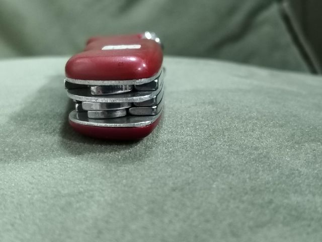 Victorinox Forester 111 mm. แท้มือสองประกับแน่นกระชังเครื่องมือสวยครบคมเดิม แหนบ-ไม้จิ้มฟันครบ ราคา 990.-รวมส่งเก็บเงินปลายทางไม่บวกเพิ่ม รูปที่ 11