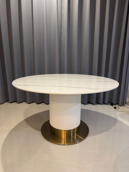 โต๊ะกินข้าว 1.35เมตร