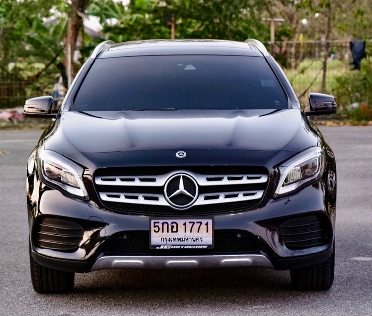 Mercedes-Benz GLA-Class 2018 GLA250 Sedan เบนซิน ไม่ติดแก๊ส เกียร์อัตโนมัติ ดำ รูปที่ 2