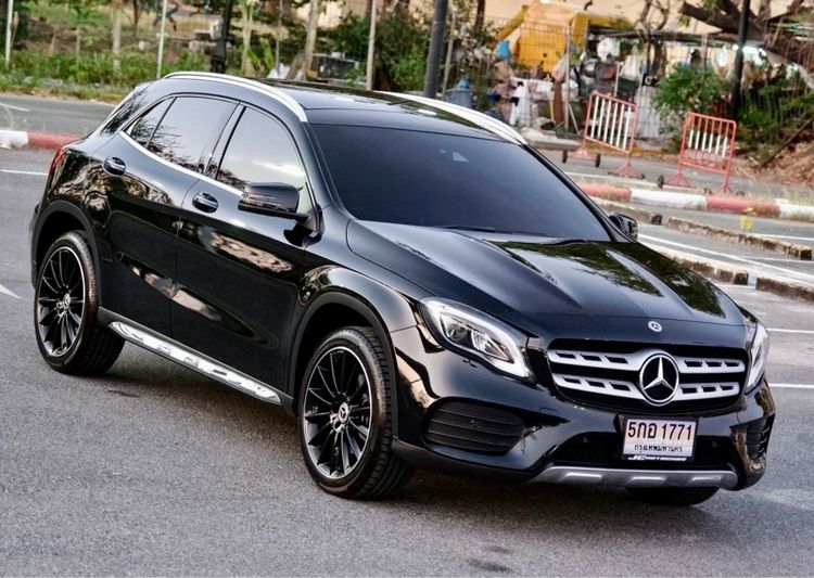 Mercedes-Benz GLA-Class 2018 GLA250 Sedan เบนซิน ไม่ติดแก๊ส เกียร์อัตโนมัติ ดำ รูปที่ 3