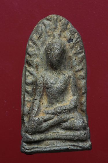 พระรอดลำพูนสวยๆค่ะเก่าค่ะ