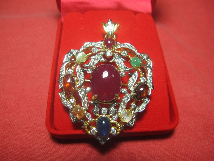 จี้ทองคำฝังเพชรแท้ พลอยนพเก้าขนาดใหญ่สวย เพชร2.79 ct ทอง 17.15g ราคา 95,500 รูปที่ 2