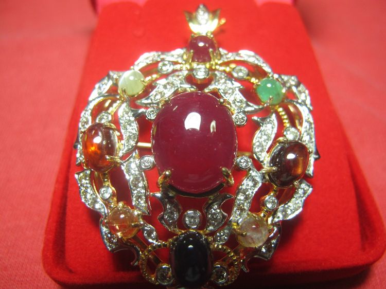 จี้ทองคำฝังเพชรแท้ พลอยนพเก้าขนาดใหญ่สวย เพชร2.79 ct ทอง 17.15g ราคา 95,500 รูปที่ 3