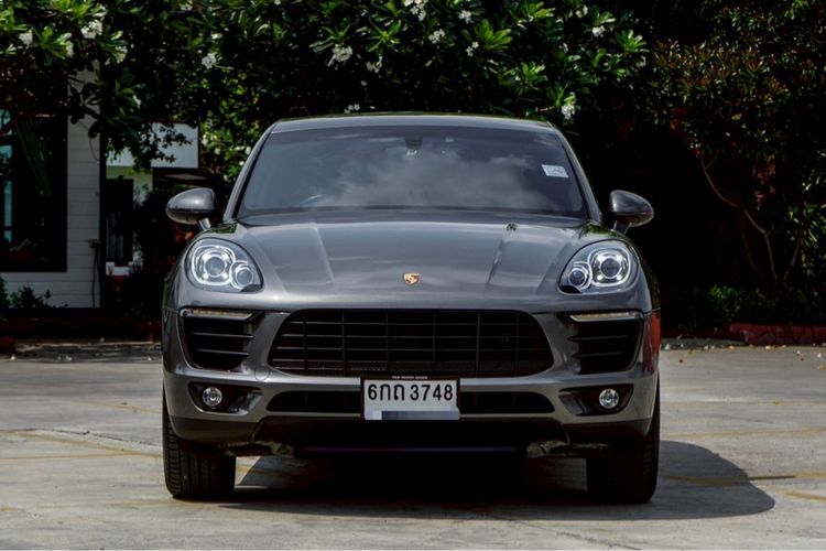 รถ Porsche Macan 2.0 4WD สี เทา
