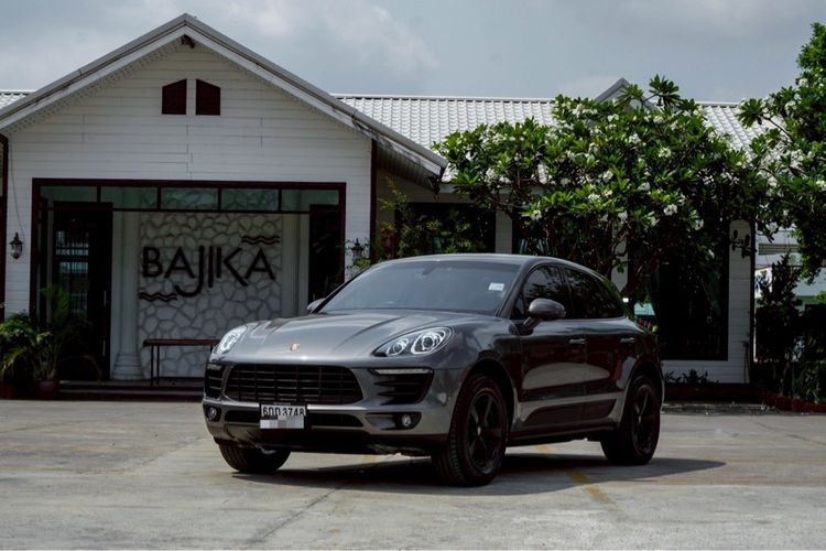 Porsche Macan 2017 2.0 4WD Utility-car เบนซิน ไม่ติดแก๊ส เกียร์อัตโนมัติ เทา รูปที่ 2