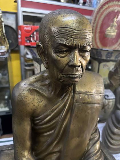  พระบูชาหน้าตัก16นิ้ว หลวงปู่บุญมีองค์ใหญ่มากๆ  หลวงปู่บุญมี โชติปาโล วัดสระประสานสุสภาพสวยเดิมๆสร้างน้อย รับปะกันแท้ กทม นัดรับได้เลยนะครับ รูปที่ 17