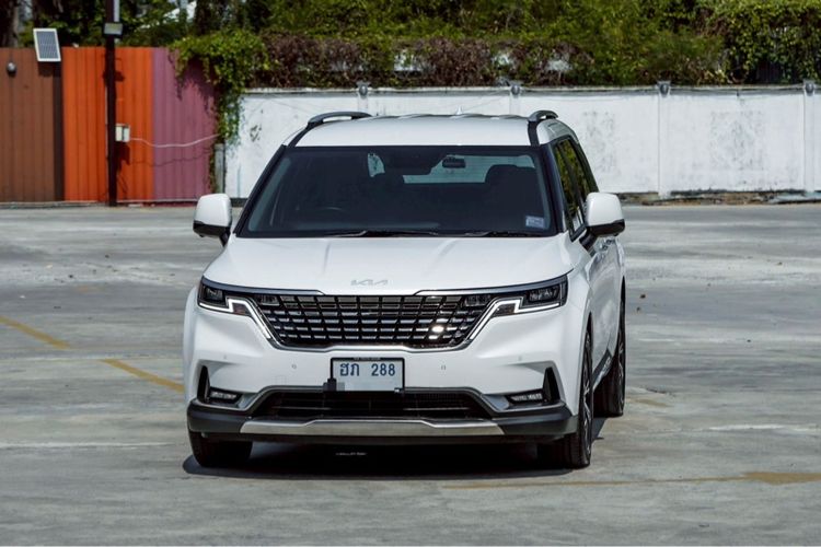 รถ Kia Grand Carnival 2.2 EX สี ขาว