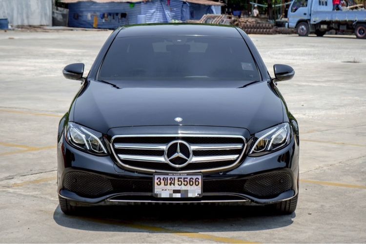 รถ Mercedes-Benz E-Class E350 สี ดำ