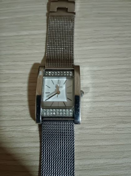 นาฬิกา guess มือสอง