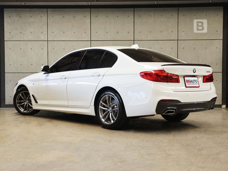 BMW Series 5 2020 520d Sedan ดีเซล ไม่ติดแก๊ส เกียร์อัตโนมัติ ขาว รูปที่ 3