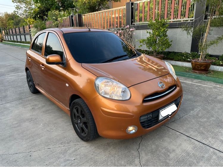 Nissan March 2011 1.2 EL Limited Edition Sedan เบนซิน เกียร์อัตโนมัติ ส้ม