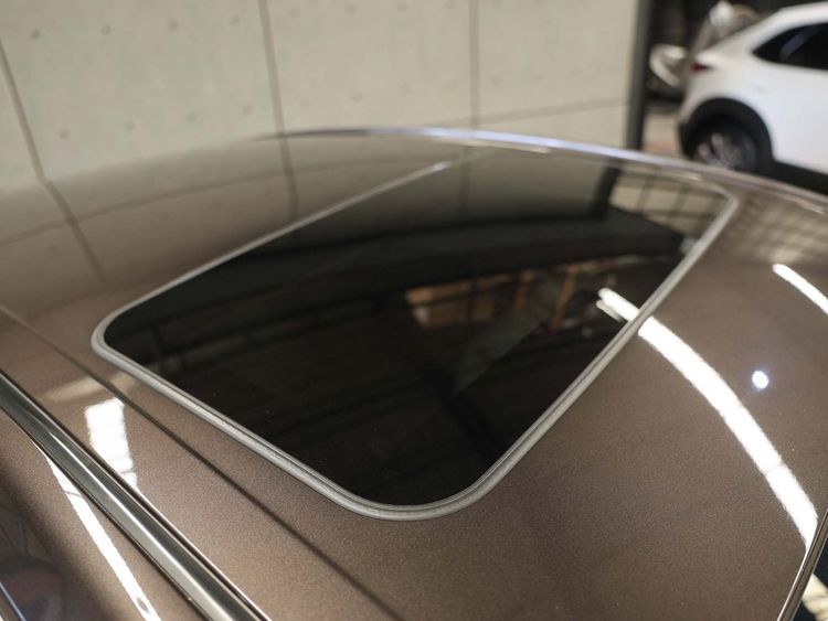 Toyota Camry 2021 2.5 HEV Premium Sedan ไฮบริด ไม่ติดแก๊ส เกียร์อัตโนมัติ เทา รูปที่ 3