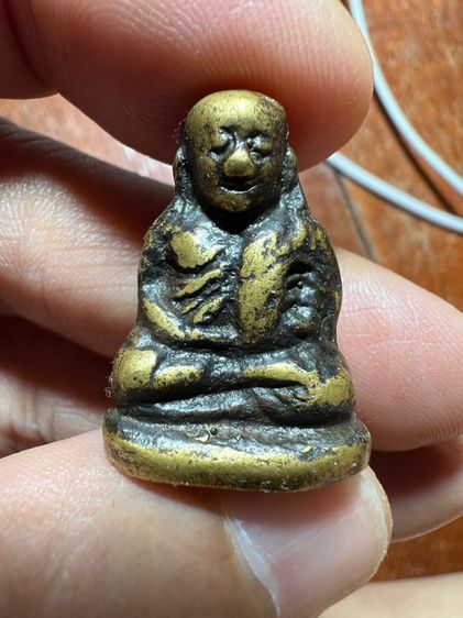 รูปหล่อ พ่อเงิน