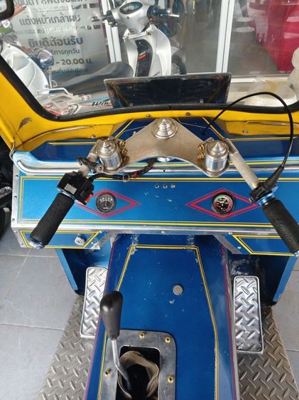 รถตุ๊กตุ๊ก รูปที่ 2