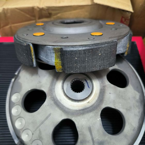 ขายชุดครัชคาบอนพร้อมกระโหลกครัช Forza350 ADV350 รูปที่ 5