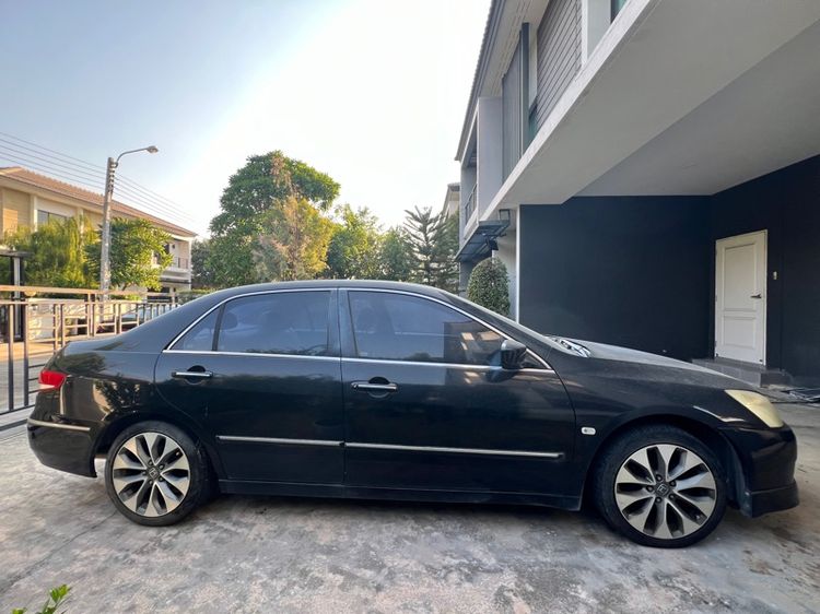 Honda Accord 2004 2.4 E i-VTEC Sedan เบนซิน ไม่ติดแก๊ส เกียร์อัตโนมัติ ดำ รูปที่ 4