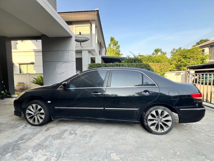 Honda Accord 2004 2.4 E i-VTEC Sedan เบนซิน ไม่ติดแก๊ส เกียร์อัตโนมัติ ดำ รูปที่ 3
