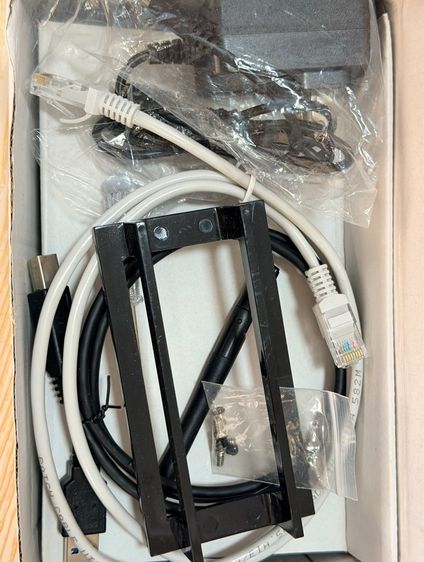 กล่องใส่ HDD แบบไม่ใช้ Bluetooth ที่เก็บข้อมูล NAS แบบพกพาพอร์ต USB 3.0 RJ-45 Ethernet รูปที่ 3