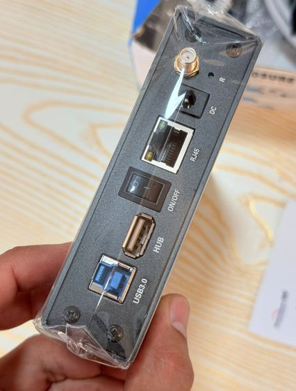 กล่องใส่ HDD แบบไม่ใช้ Bluetooth ที่เก็บข้อมูล NAS แบบพกพาพอร์ต USB 3.0 RJ-45 Ethernet รูปที่ 2