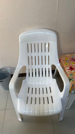 ชุดโต๊ะเก้าอี้ รูปที่ 2