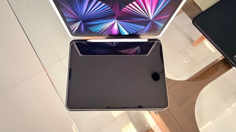 ไอแพด Pro M1 (3rd gen) สีเงิน รูปที่ 2