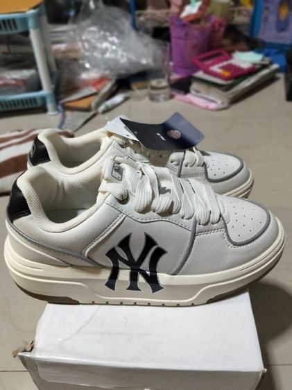 รองเท้าผ้าใบ MLB รุ่น Chunky Liner New York Yankees รูปที่ 2