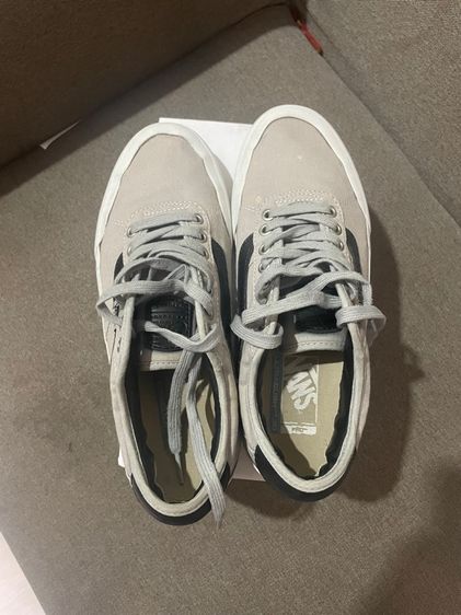  Vans Chima 
