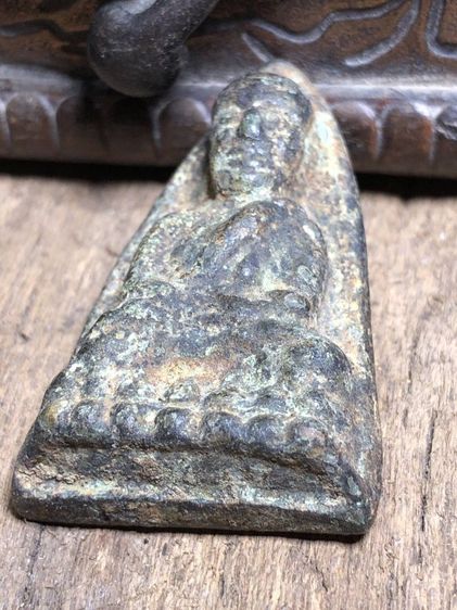 พระเครื่องเก่าๆของสะสมโบราณต่างๆ เป็นของหลุดของฝากของจำใว้นานเกินกว่า50ปี เเละเป็นของที่บ้านพ่อสะสมใว้เองค่ะ สนใจ โทรและLine 091-7968966  รูปที่ 4