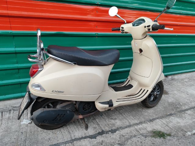 เวสป้า รถมือเดียว สด เทิร์น อุดร รูปที่ 5